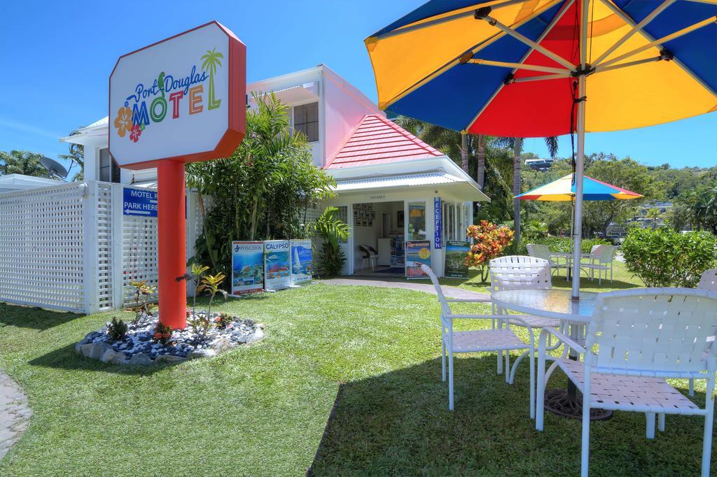 Port Douglas Motel Экстерьер фото