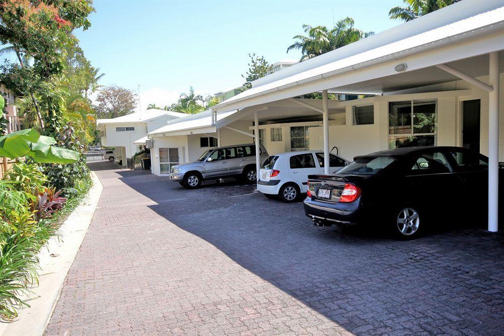 Port Douglas Motel Экстерьер фото
